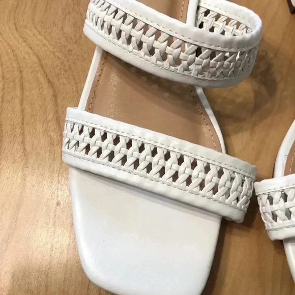 Rachel Zoe white slip on sandals. Size 9 - Picture 2 of 7